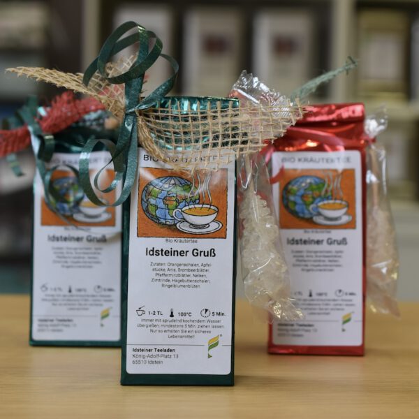 Idsteiner Gruß – Kräutertee-Geschenkset Ein Stück Idstein zum Verschenken: Bio-Kräutertee ohne Zucker oder Aroma, mit feinem Kandis-Stick.